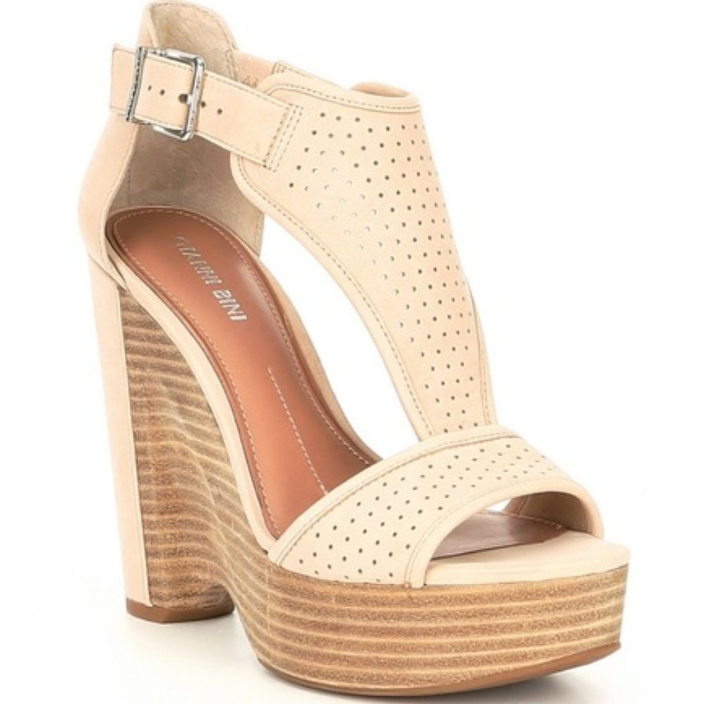 Gianni Bini Byrklee Leather Perforated Wood Wedges (NWOT)